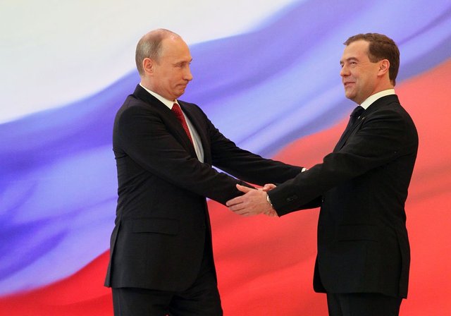 "Мы его не уберегли": Путин рассказал о "потере" Медведева