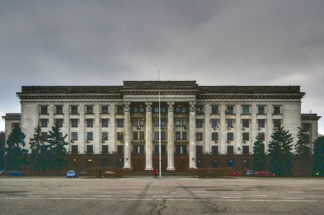 Государство не смогло вернуть Дом профсоюзов в Одессе