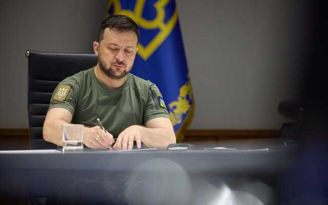 Зеленський вніс до Ради законопроекти про продовження військового стану та мобілізації