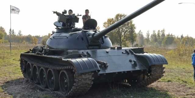 Безкорисне залізо чи небезпечну зброю: чого чекати ЗСУ від радянських танків Т-54 у лавах ЗС РФ