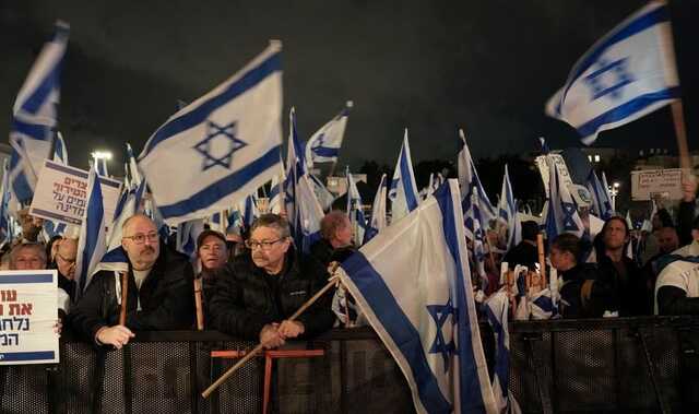 В Ізраїлі посилюються мітинги, біля парламенту зібралося понад 100 тисяч людей