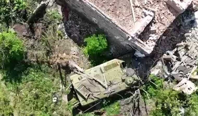 На Авдіївському напрямку українські воїни знищили МТ-ЛБ окупантів