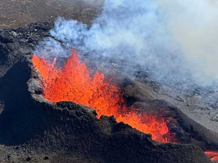Ісландія оголосила надзвичайний стан через загрозу виверження вулкана