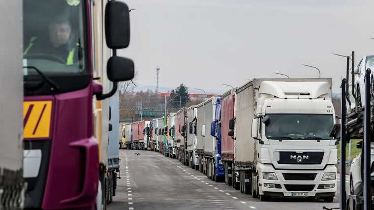 У Словаччині перевізники розблокували кордон із Україною