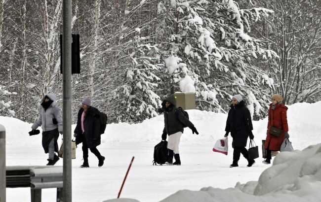 ФСБ РФ організовує наплив мігрантів до кордону з Фінляндією, — ЗМІ