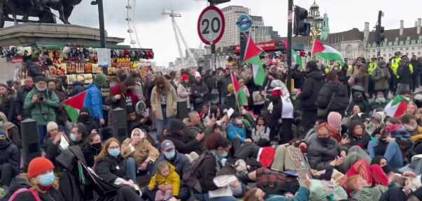 Біля парламенту Британії пропалестинські демонстранти перекрили міст