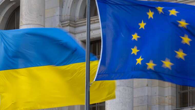 Пакет допомоги Євросоюзу Україні прийнято з двома умовами Угорщини, — The Guardian