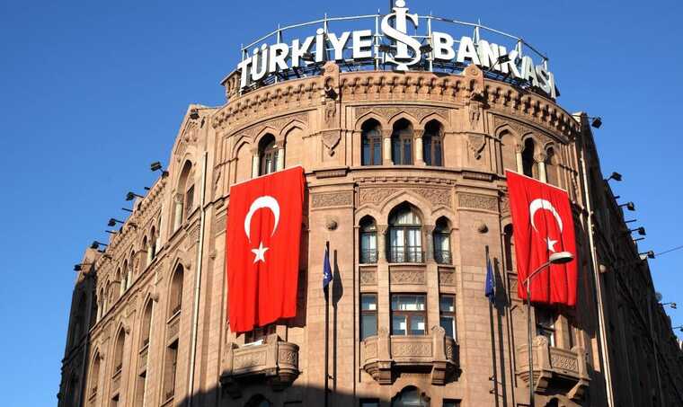 Турецькі банки масово закривають рахунки компаній з РФ