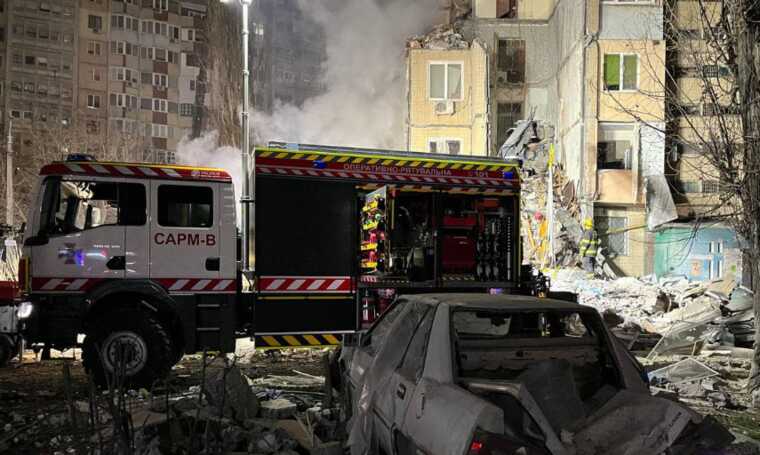 Унаслідок падіння збитого дрона РФ на житловий будинок у ніч проти 2 березня в Одесі повністю зруйновано 8 квартир