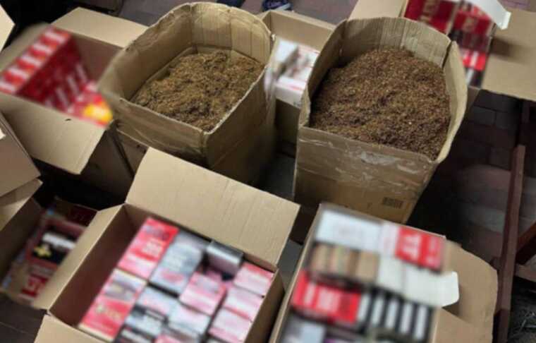 Київська поліція в Переяславі ліквідувала кустарне виробництво цигарок