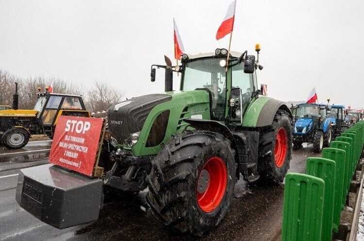 У ДПСУ розповіли про ситуацію на україно-польському кордоні: у черзі потрібно стояти понад 14 діб