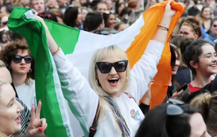 Ірландія хоче вилучити з конституції «сексистські» згадки про жінок