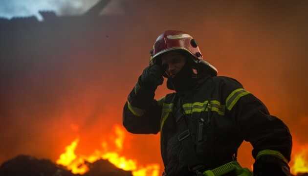 Окупанти влаштували масовану атаку на Одещину: уражено інфраструктурний об’єкт, виникла пожежа