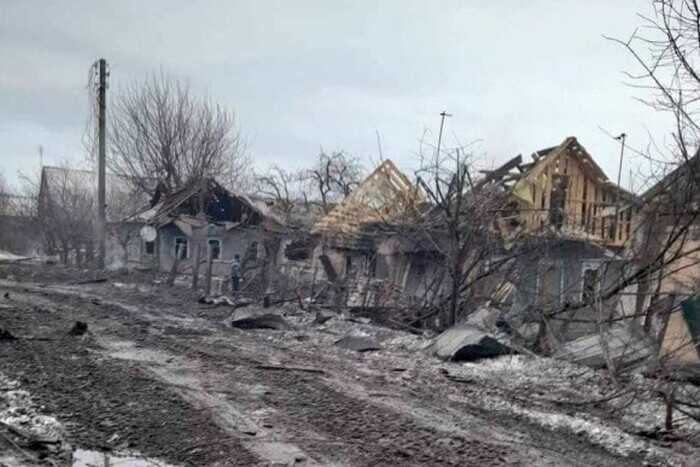 Окупанти атакували Сумську область НАР, скидали ВОГ та міни