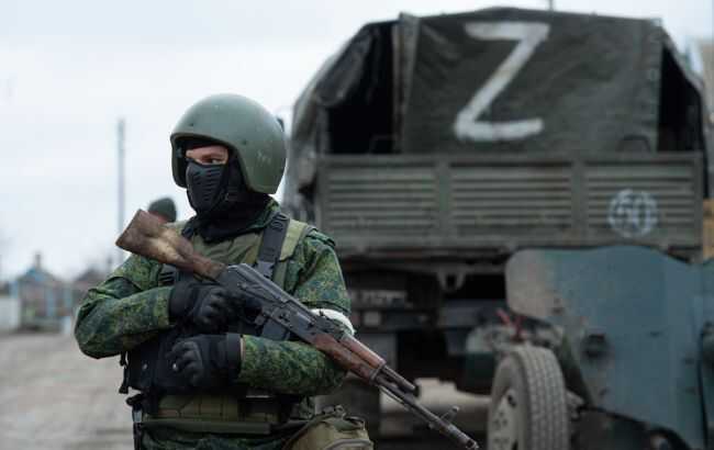 Окупанти в Криму панікують і спішно ховають склади зі зброєю, — 