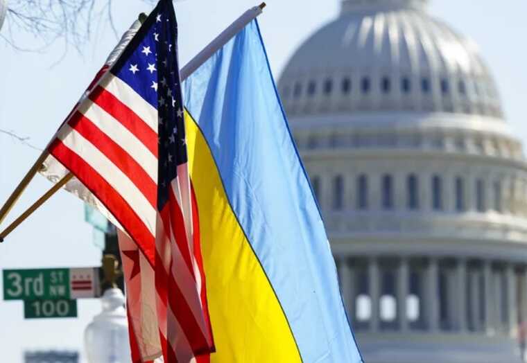 Politico: США у суботу виділили Україні 300 мільйонів доларів військової допомоги, але використати її Київ не зможе