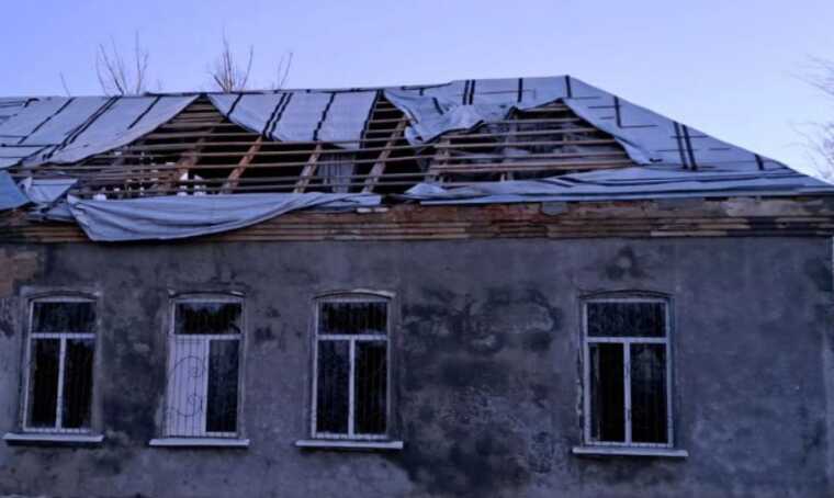 ​На Дніпропетровщині внаслідок атаки окупантів пошкоджені будинок культури та гімназія