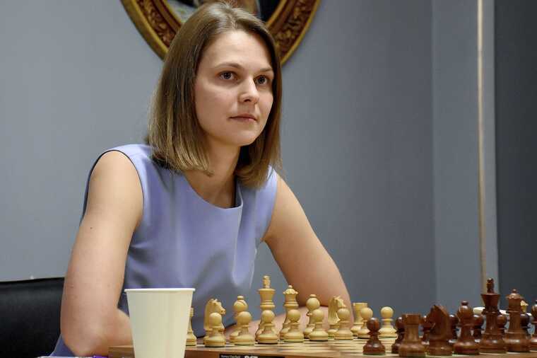 Титулована українка поставила на місце дворазову чемпіонку РФ на турнірі з шахів
