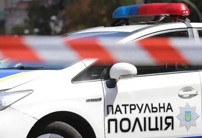 У Києві затримали порушника, який погрожував перехожим і кидався на поліцейських