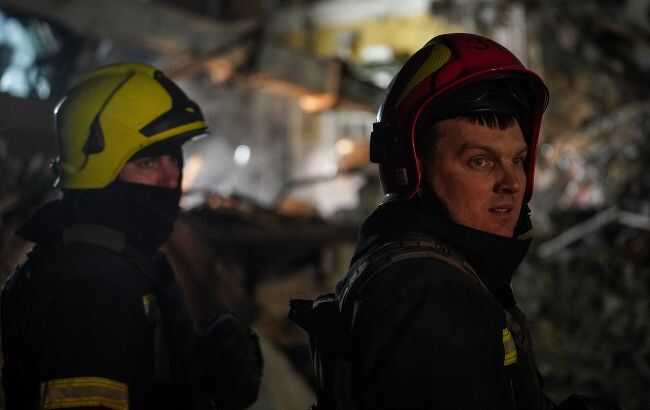 Нічна атака БПЛА на Харків: є влучання у приватний будинок, сталася пожежа