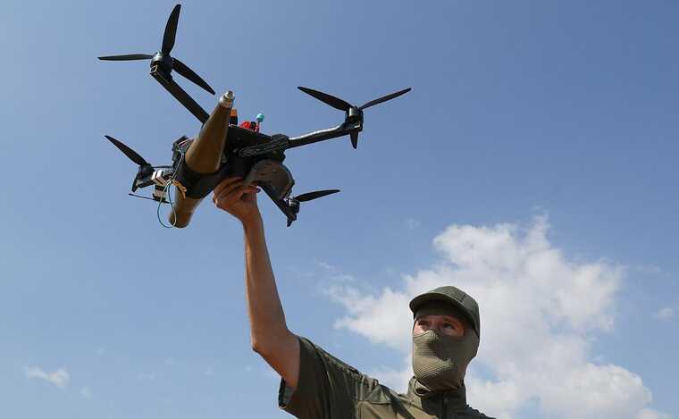 Україна закупила у Китаю десятки тисяч дронів і запчастин, — WSJ
