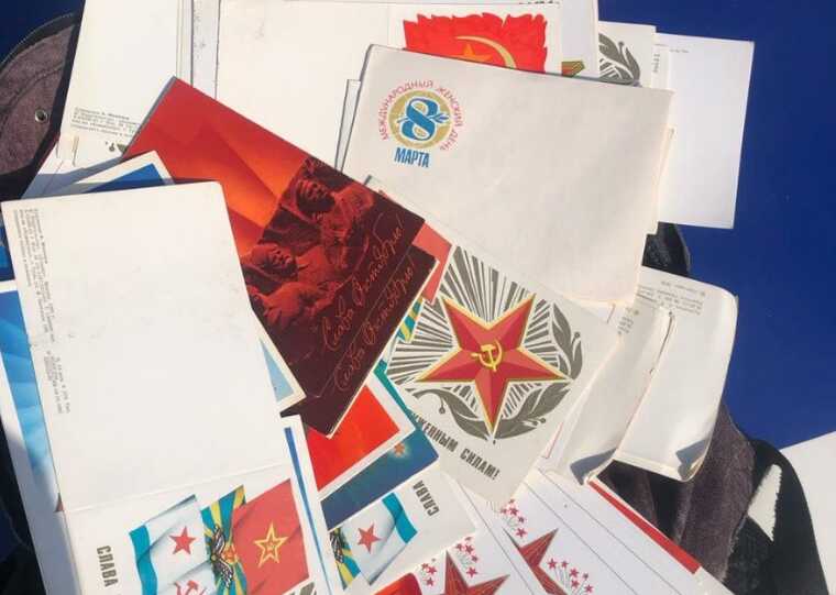 В Одесі затримали хлопця з листівками СРСР: йому загрожує кримінальна відповідальність