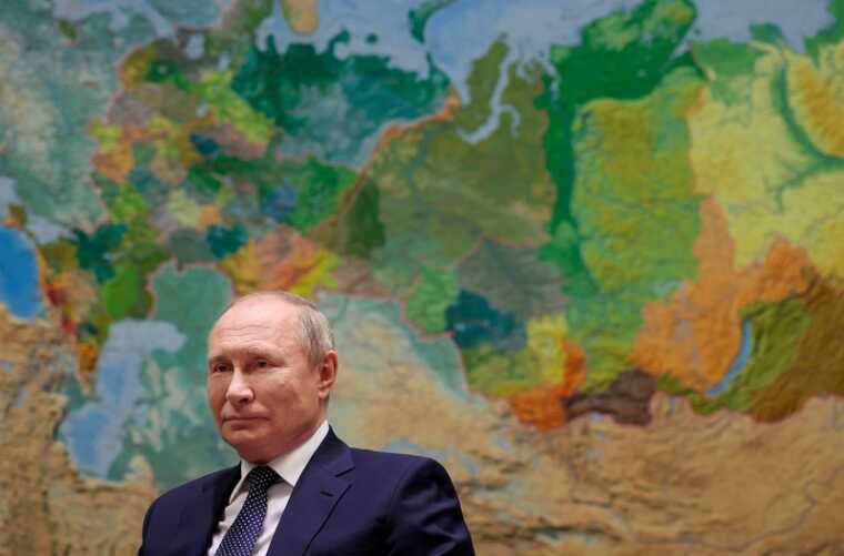 Документи Московії проти бункерного «історика» Путіна