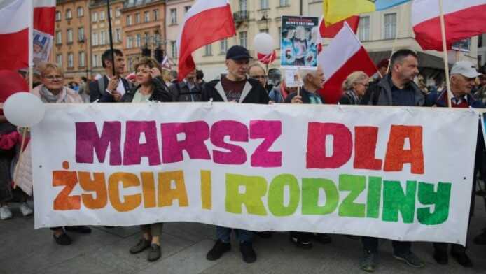 У столиці Польщі противники абортів вийшли на марш