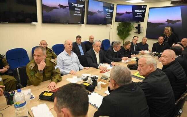 Утретє за три дні збереться  воєнний кабінет Ізраїлю: будуть обговорювати відповідь на напад Ірану