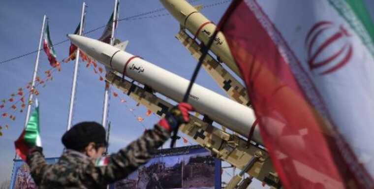 РФ забезпечила Іран літаками Су-35 та ЗРК С-400 в обмін на «шахеди» та ракети, — Wall Street Journal