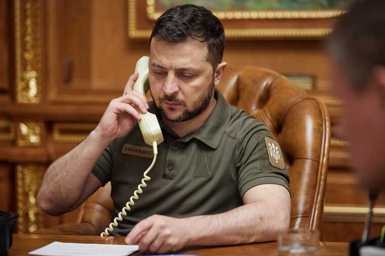 Зеленський перед засіданням Ради Україна-НАТО провів телефонну розмову із Столтенбергом