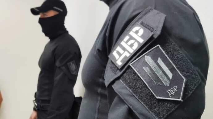 Справу офіцера Тимченка, який подарував гранати помічникові Залужного Геннадію Частякову, передали до суду, — ДБР