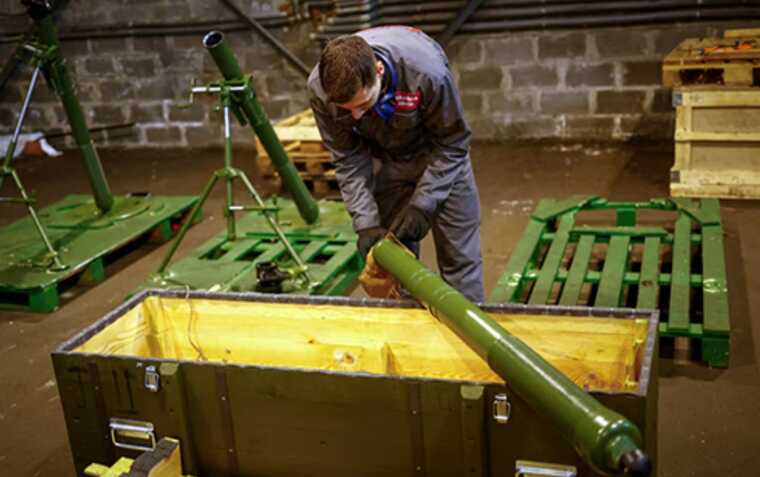 Виробництво зброї в Україні сповільнюється через російські атаки та брак фінансування, – ЗМІ
