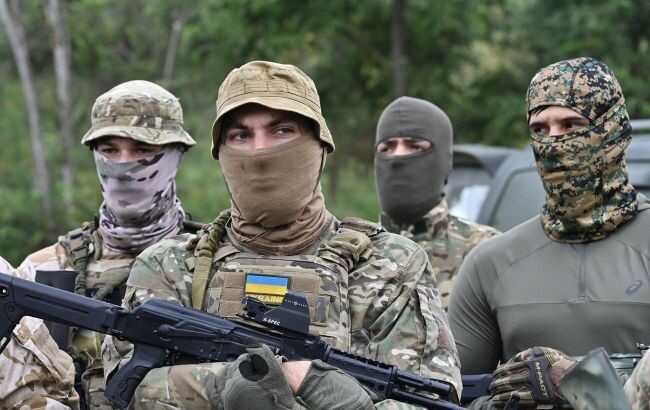 Американська допомога дає Україні перепочинок, «але до змін на полі бою ще далеко», — Bloomberg