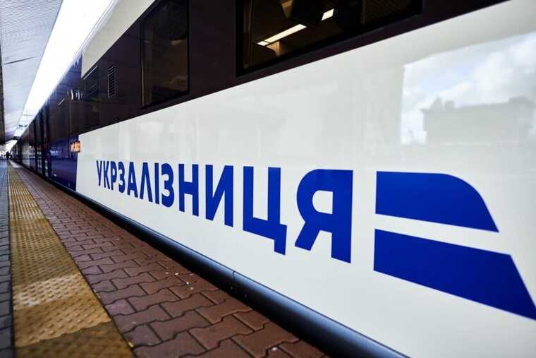 «Укрзалізниця» повертає швидкісний потяг Київ – Одеса