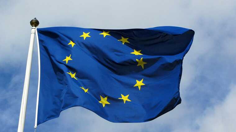 У Єврокомісії не стали коментувати рішення МЗС України обмежити у консульських послугах українських чоловіків за кордоном