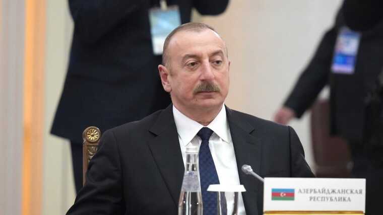 Азербайджан не має наміру постачати зброю Україні, — Алієв