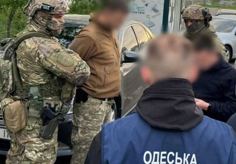 Затримання військового на хабарі на Одещині: вимагав винагороду за допомогу у встановленні другої групи інвалідності матері