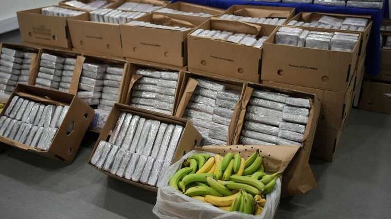 У Німеччині до 11 супермаркетів завезли ящики з бананами, в яких виявили від 20 до 100 кілограмів кокаїну