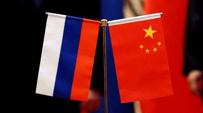 Reuters: Китай і Росія переходять на підпільні платежі через відмову банків від угод