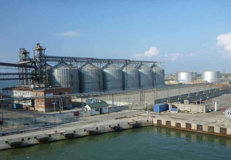 Захоплення зернового терміналу в Одесі: конфлікт набирає обертів