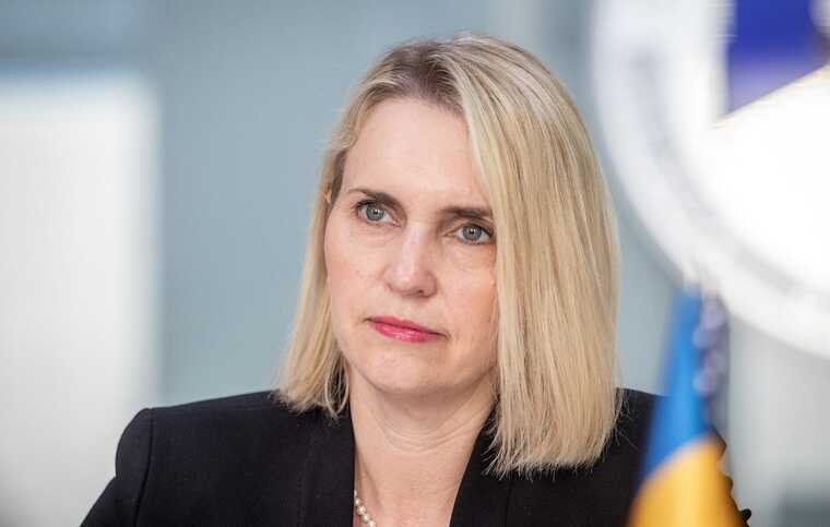 Американський пакет допомоги Україні на 61 мільярд доларів має три цілі — пані посол Брінк