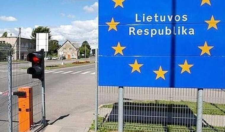 Литва зводить на кордоні з РФ 