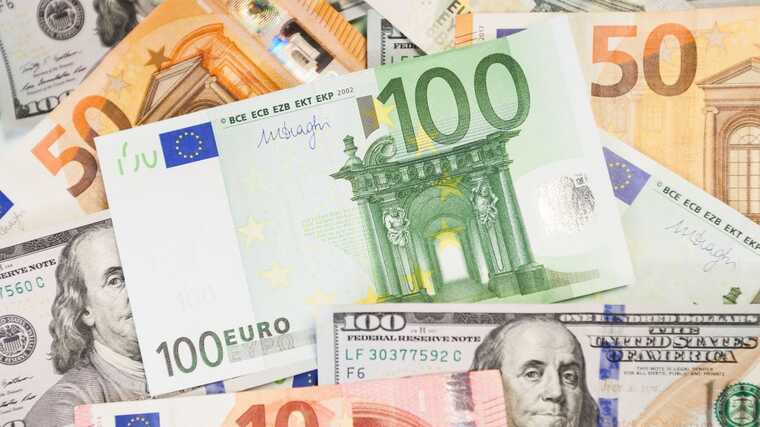 Кредитори підштовхують Україну до поновлення виплат за боргами, – WSJ