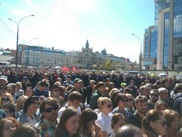 В Москве проходит 20-тысячный митинг против сноса пятиэтажек