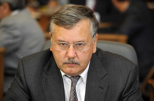 Гриценко: Порошенко вместо Януковича лупил бы по людям с танков и пулеметов