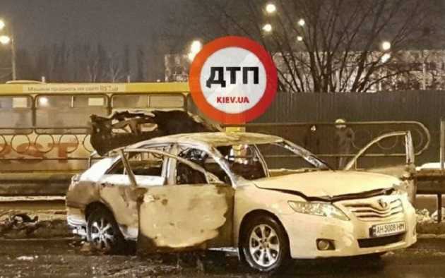 В Киеве бывший "беркутовец" взорвал авто сотрудника СБУ