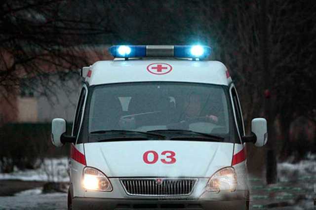 В Черкассах мужчина с ножом ранил трех полицейских