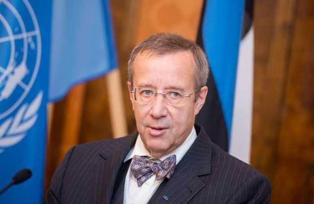 СМИ: Экс-президенту Эстонии запретили въезд в Россию