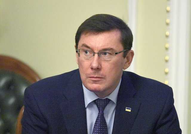 Парламентская коалиция не поддержала отставку Луценко